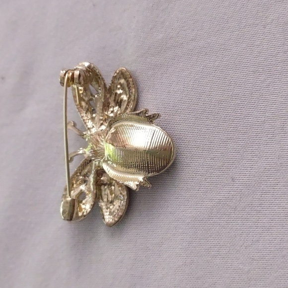 New Vintage Style Insect Brooch - Picture 6 of 10